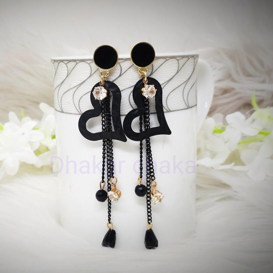 Black Star Earrings Unique black heart-shaped Designed